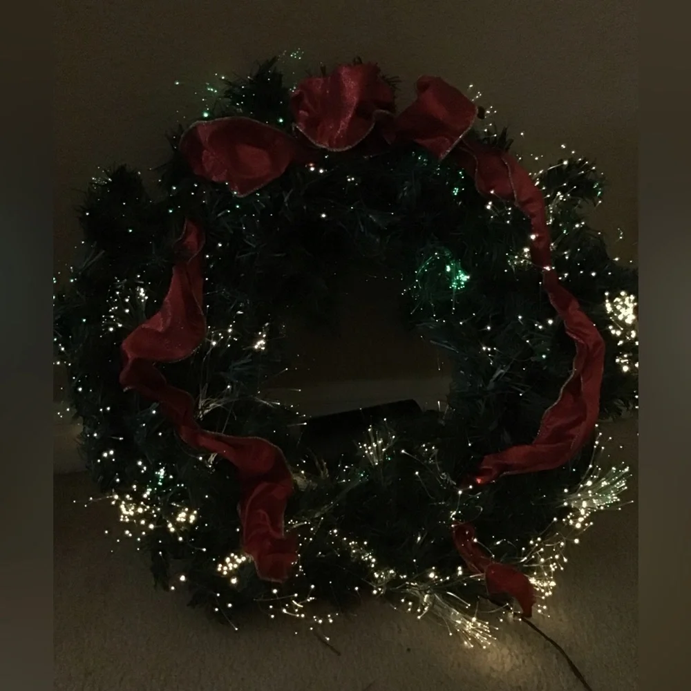 Fiber optic wreath.